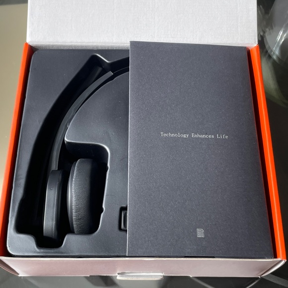 Trucker Bluetooth Headset with Microphone, Wireless Cell Phone Headset Noise - Picture 2 of 9